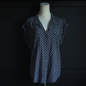 Jachs Girlfriend New York | Girlfriend Short Sleeve Roll Up Sleeve Shirt